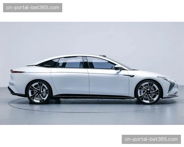 进站时间对比：红牛2.1秒，阿尔派3.4秒，车队换胎效率图鉴